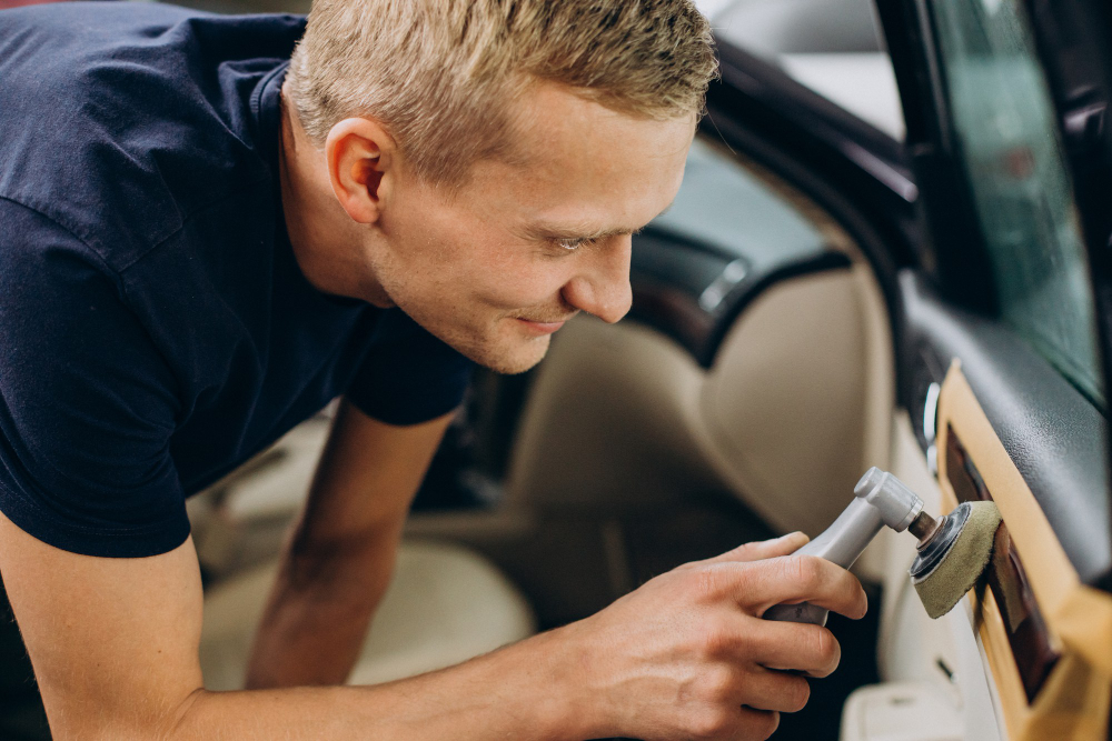 car key locksmith nearby working
