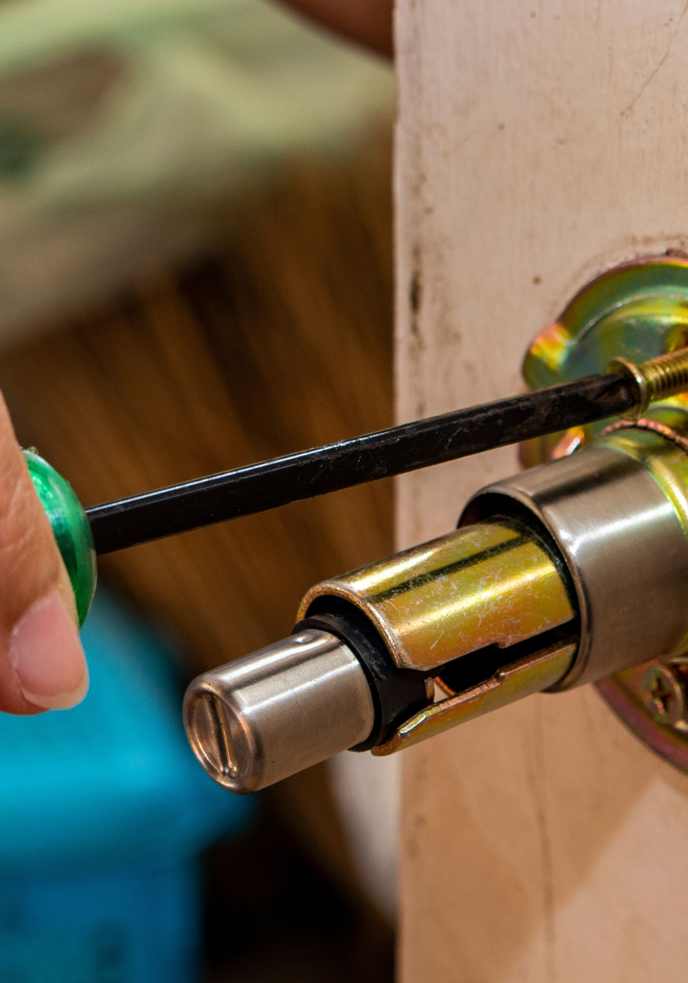 Need a lockman, locksmith in West PA